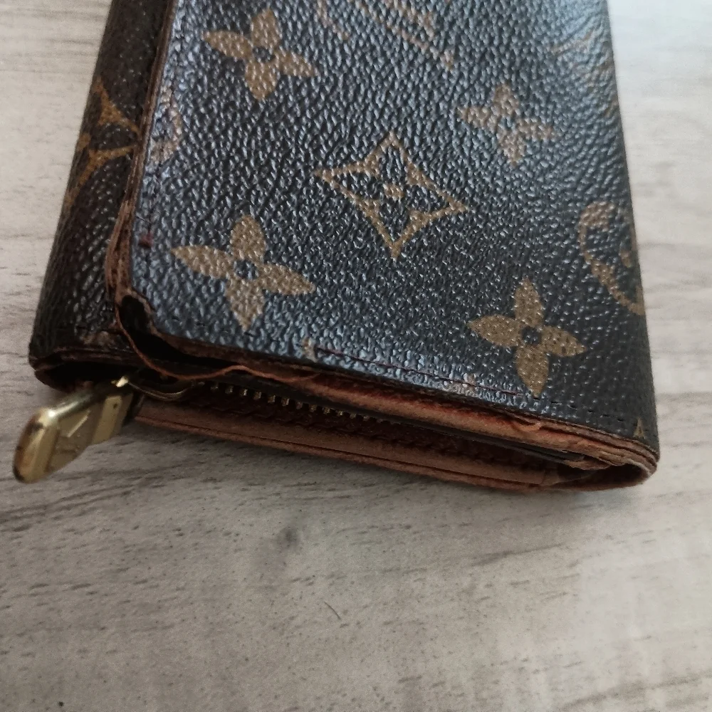 Authentic Louis Vuitton Monogram Porte-Monnaie Tresor Wallet